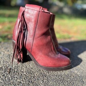 Fabianelli Stylish Burgundy Fringe Ankle Leather Boots Sz 6
